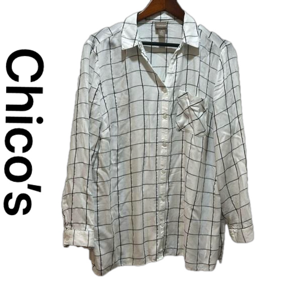 Chicos white and silver blouse size 2 GUC